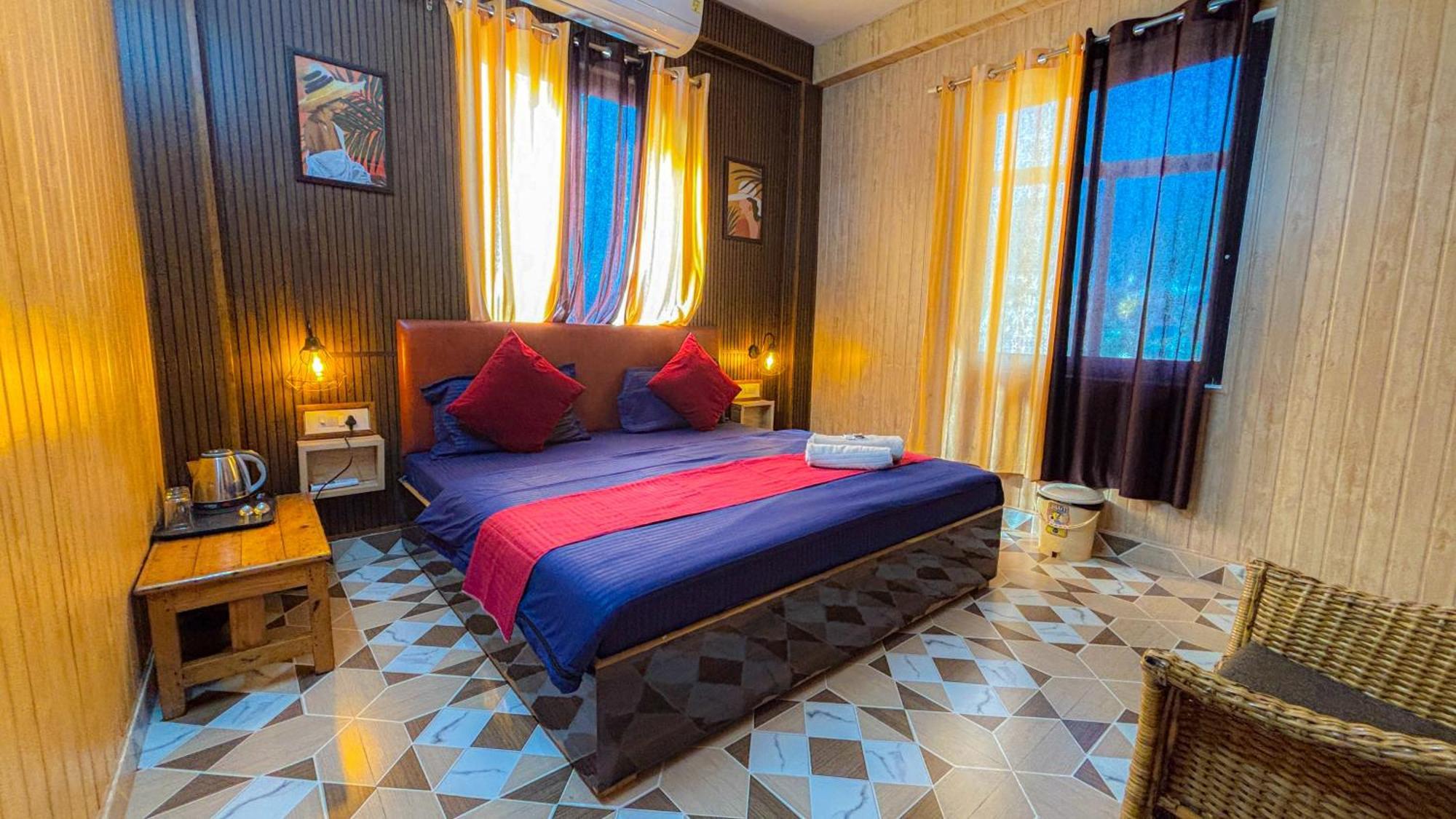 Albergue Skyard Rishikesh, Laxman Jhula Exterior foto